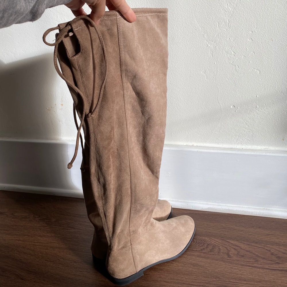 Thigh boots